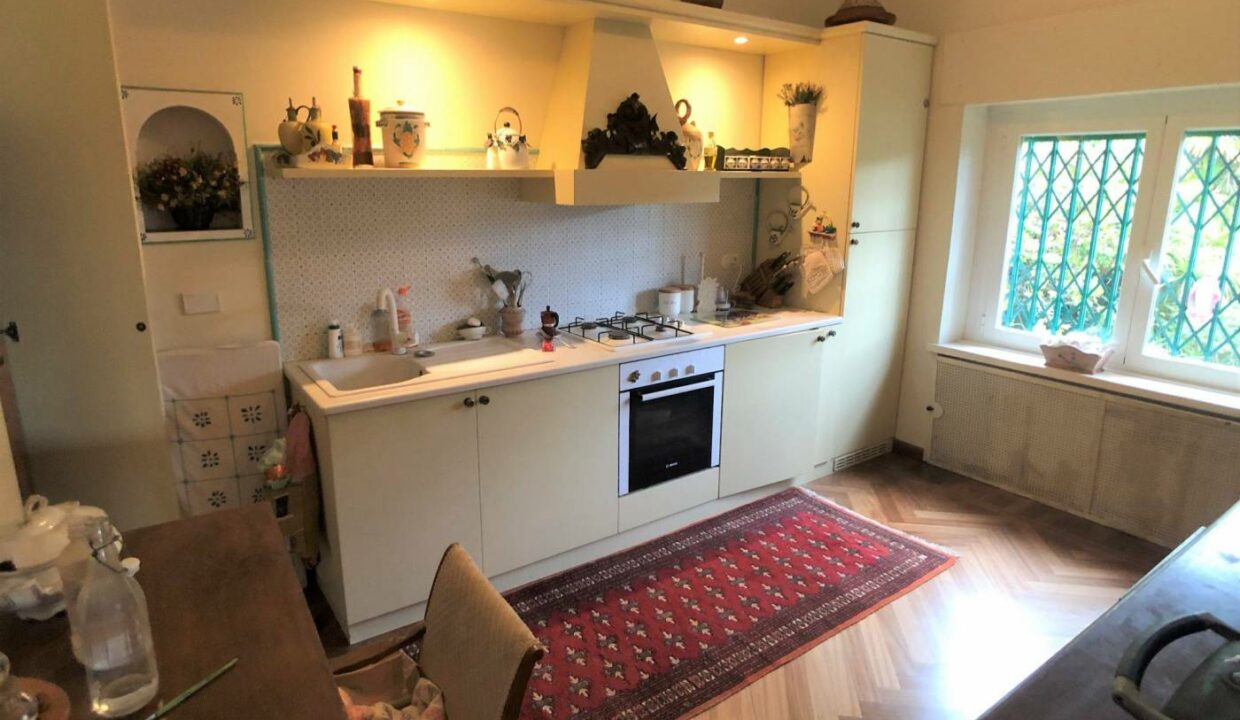 top floor - kitchen